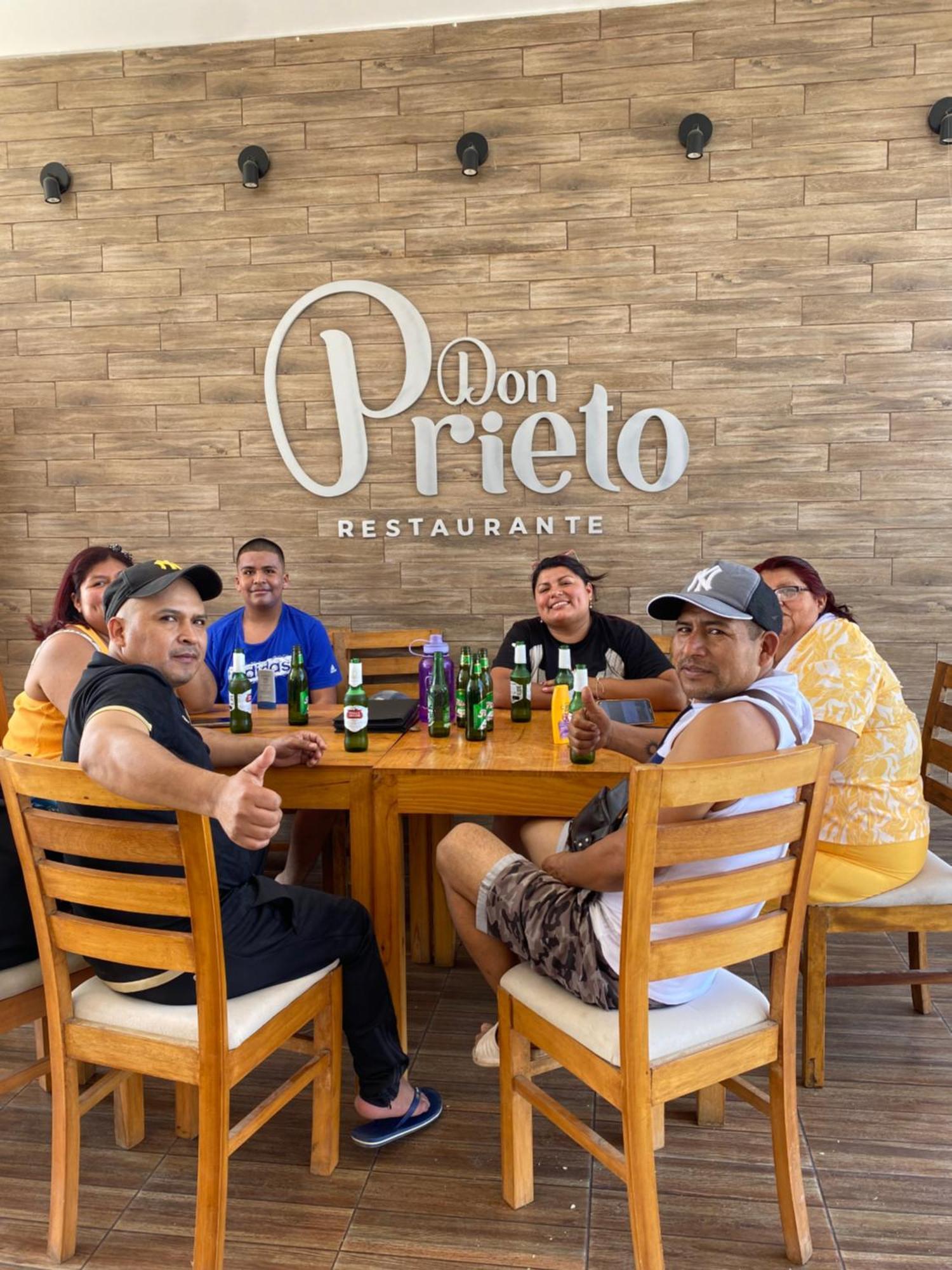 Hotel La Colina Cerro Prieto 外观 照片