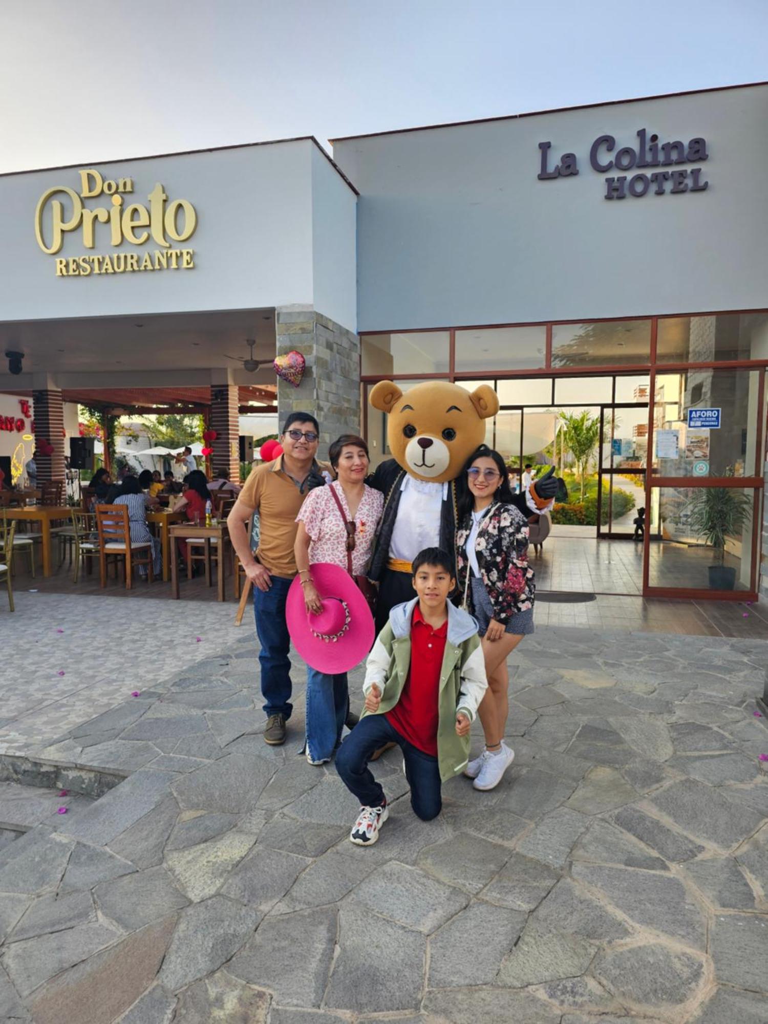 Hotel La Colina Cerro Prieto 外观 照片